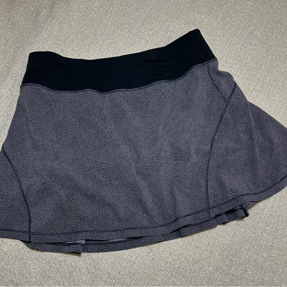 Lululemon Skort Flat Front Pleated Back 5 Pockets Dotted Print Elastic Grip 4 - Picture 2 of 11
